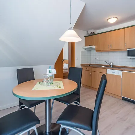 Am Weststrand Apartmenthaus Waldeck Aparthotel Kuehlungsborn