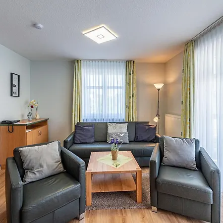 Am Weststrand Apartmenthaus Waldeck Aparthotel Kuehlungsborn