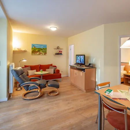 Am Weststrand Apartmenthaus Waldeck Aparthotel Kuehlungsborn