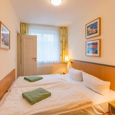 Am Weststrand Apartmenthaus Waldeck Aparthotel Kuehlungsborn