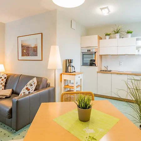 Am Weststrand Apartmenthaus Waldeck Aparthotel Kuehlungsborn