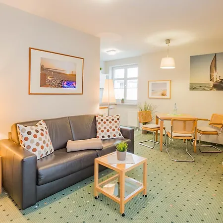 Am Weststrand Apartmenthaus Waldeck Aparthotel Kuehlungsborn