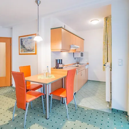 Am Weststrand Apartmenthaus Waldeck Aparthotel Kuehlungsborn