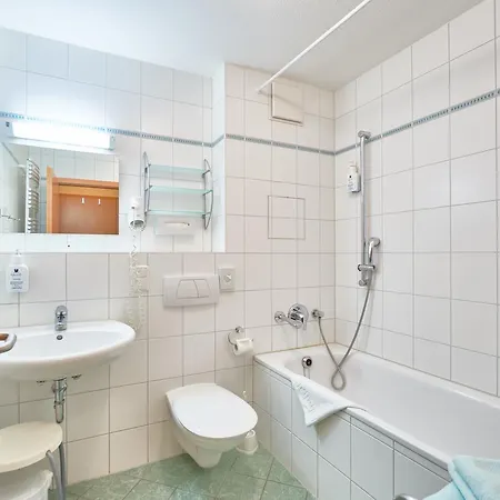 Am Weststrand Apartmenthaus Waldeck 4* Ostseebad Kühlungsborn