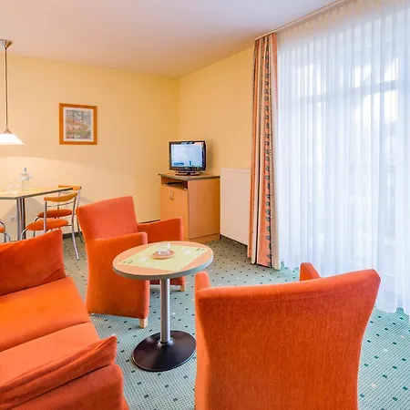 Am Weststrand Apartmenthaus Waldeck Aparthotel Kuehlungsborn