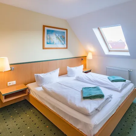 Am Weststrand Apartmenthaus Waldeck 4*