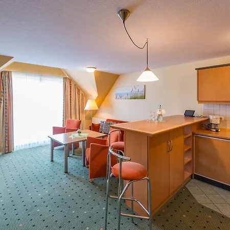 Am Weststrand Apartmenthaus Waldeck 4*