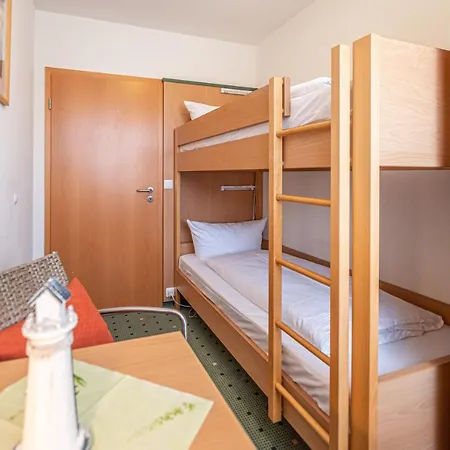 Am Weststrand Apartmenthaus Waldeck Aparthotel Kuehlungsborn