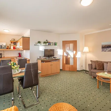 Am Weststrand Apartmenthaus Waldeck * Kuehlungsborn