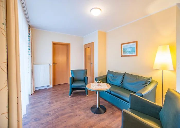 Am Weststrand Apartmenthaus Waldeck Aparthotel 4*