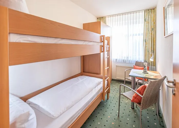 Am Weststrand Apartmenthaus Waldeck Aparthotel 4*